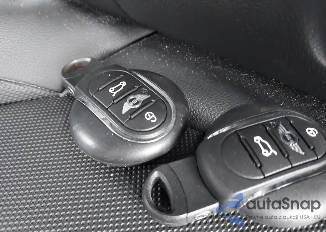 WMWXM5C51F3A57256: 43301319