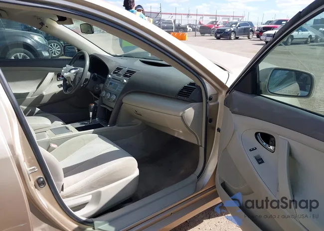 4T1BF3EK2AU036054: 43300519