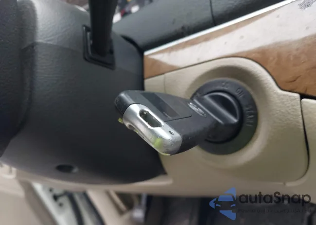 KM8NU4CC7CU197782: 43300535