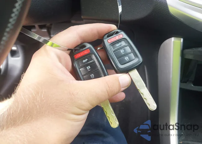 1HGCR2F59FA088472: 43300551