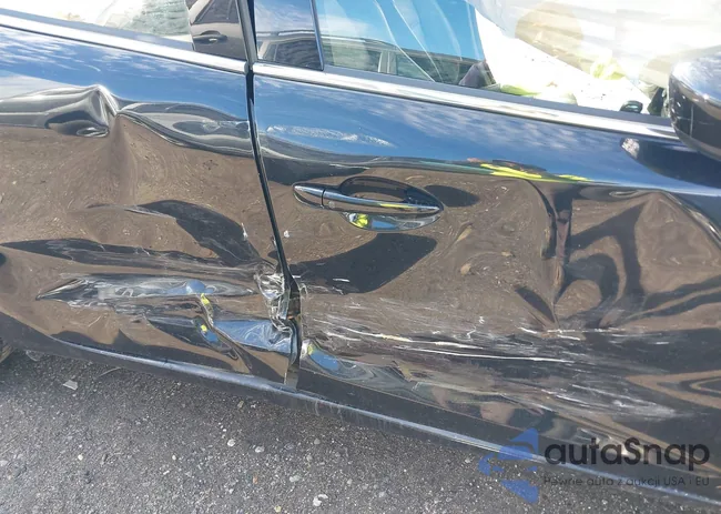 JM1GJ1W60F1175607: 43300636