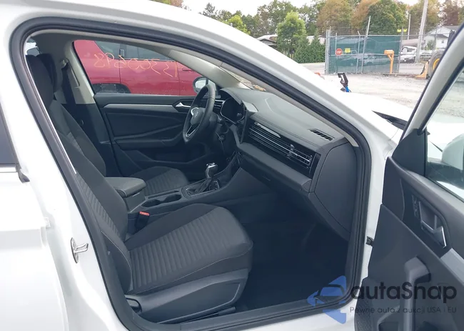 3VW5X7BU9SM059894: 43300698