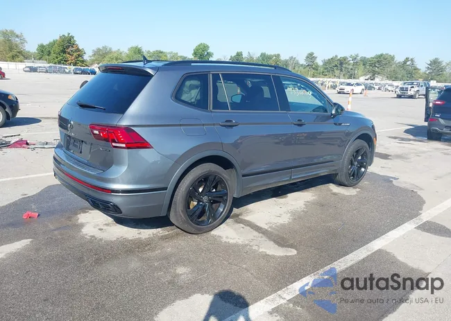 3VV8B7AXXPM013798: 43300703