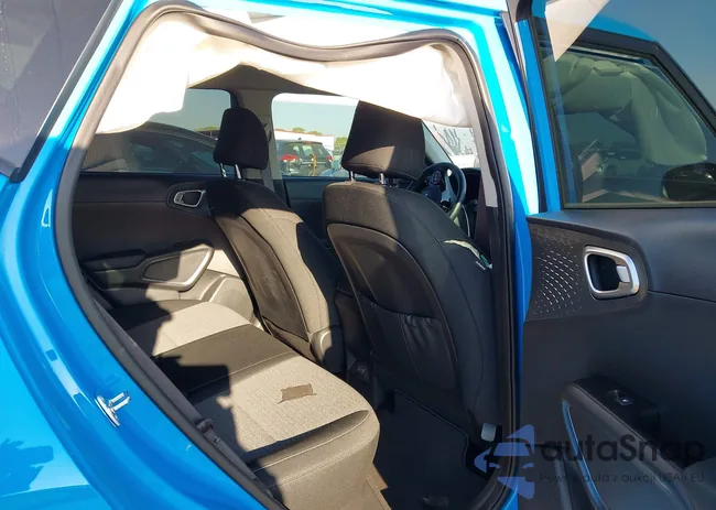 KNDJ33AUXS7269616: 43300752