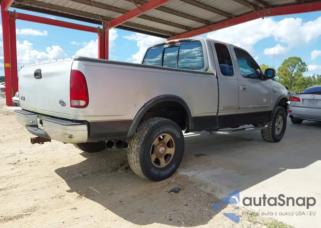 1FTRX18L8XNA74271: 43300753