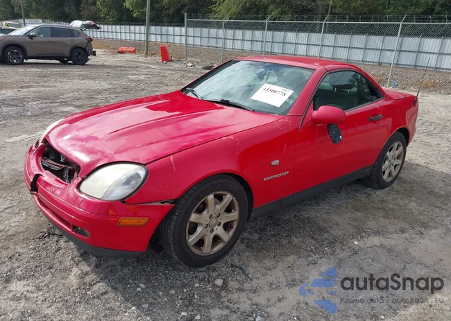 WDBKK47F8XF118310: 43300778