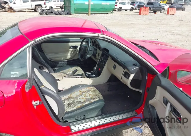 WDBKK47F8XF118310: 43300778