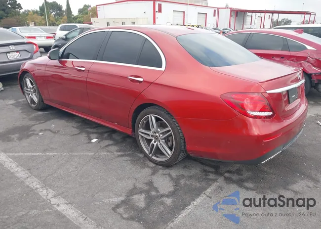 WDDZF4JB0KA583668: 43301799