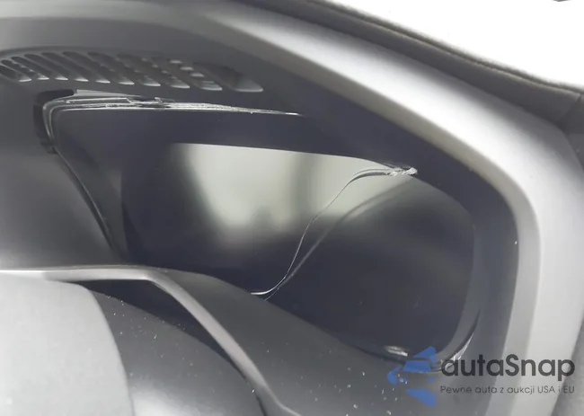 YV4A22PL9N1868569: 43301821