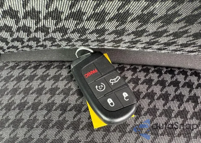 2C3CDXGJXMH581053: 43301870