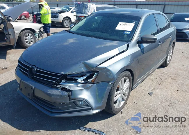 3VWL17AJXHM211383: 43301873