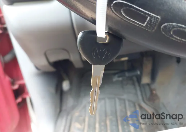 1B7GG2AN5YS772669: 43301893