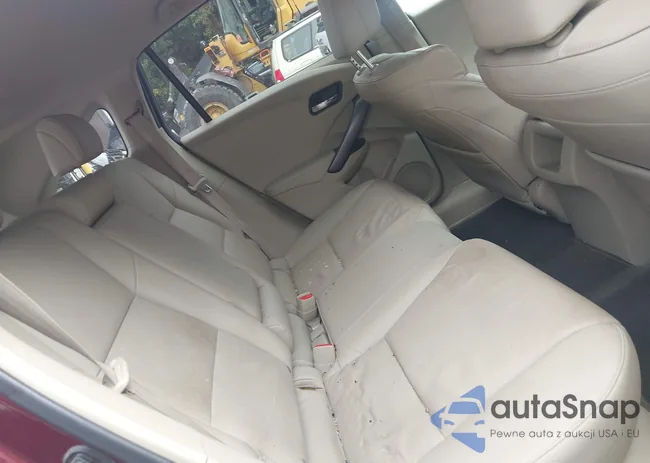 5J8TB4H35EL000158: 43301935