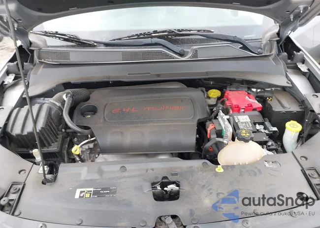 3C4NJCBB8LT241802: 43301989