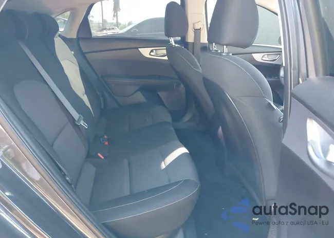 3KPF24AD2RE712043: 43302095