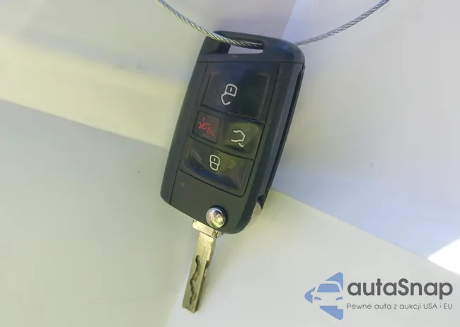 3VWCB7BU5LM020047: 43302148