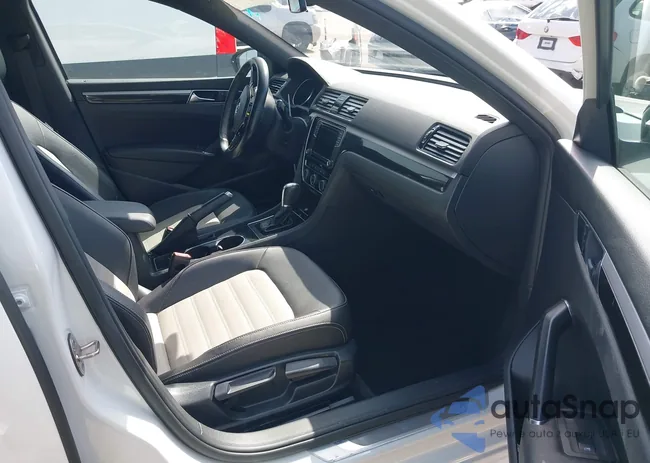 1VWJM7A34JC038838: 43302212