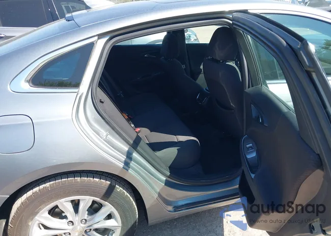 1G1ZD5ST4RF160742: 43301431