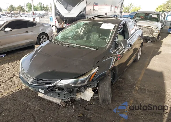 1G1BE5SM2H7215303: 43301581