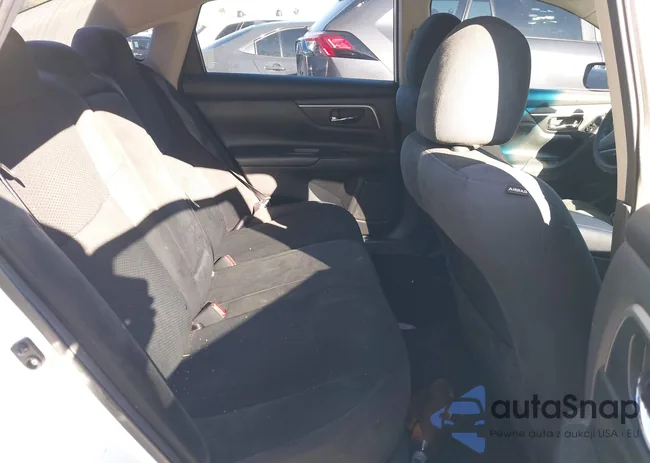 1N4AL3APXFN890520: 43301584