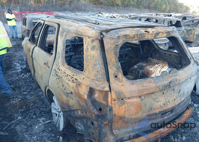 1FMHK8D85BGA39152: 43301683