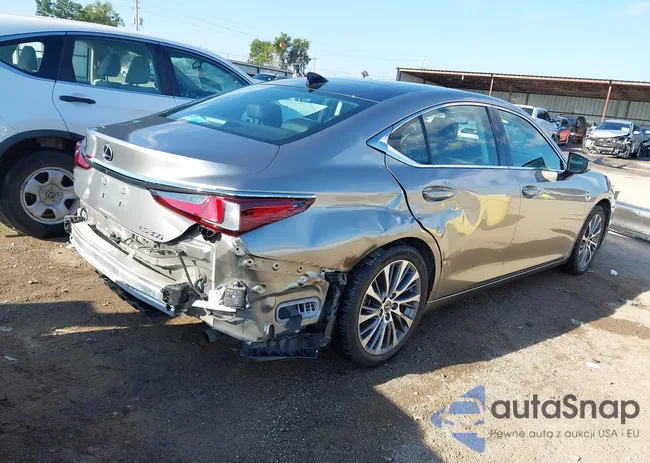 58ABZ1B17KU014780: 43301755