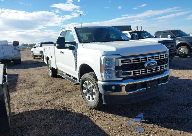 1FT7X2BN4REC81797: 43302910