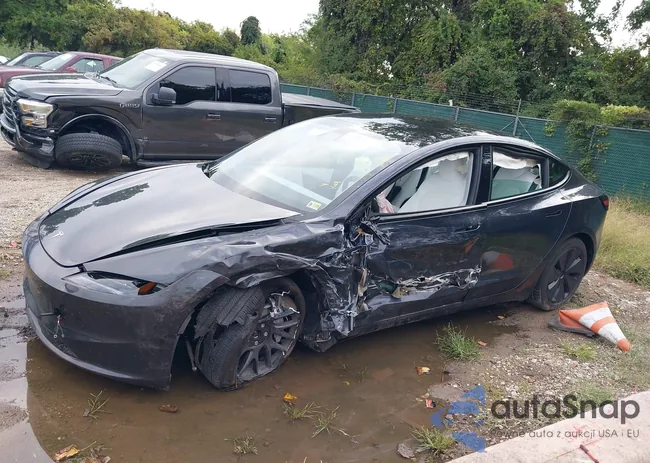 5YJ3E1EBXRF808966: 43302941