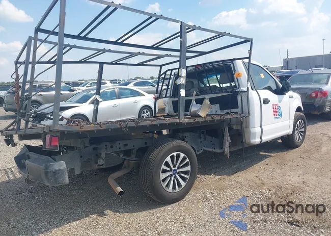 1FTMF1C8XGKD33957: 43302963