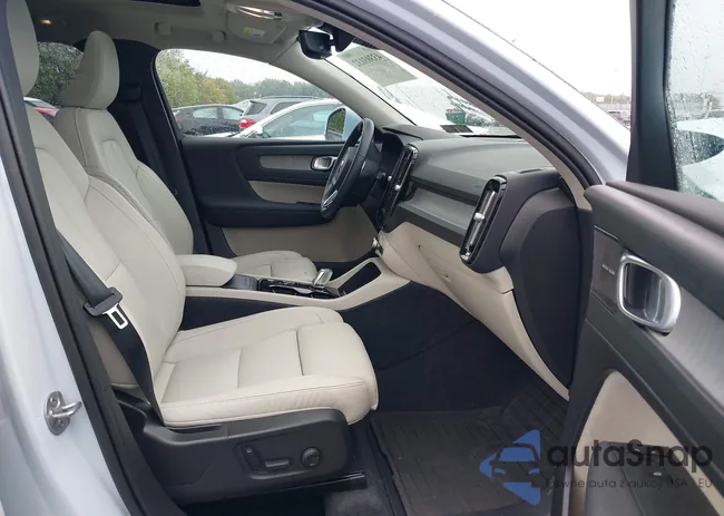 YV4L12UE7R2263953: 43303132