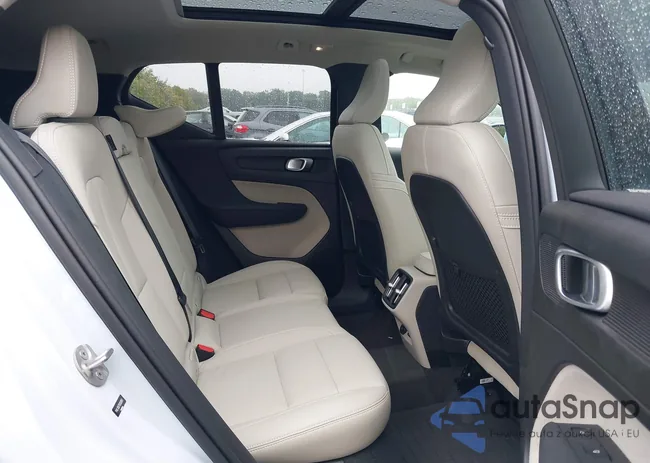 YV4L12UE7R2263953: 43303132