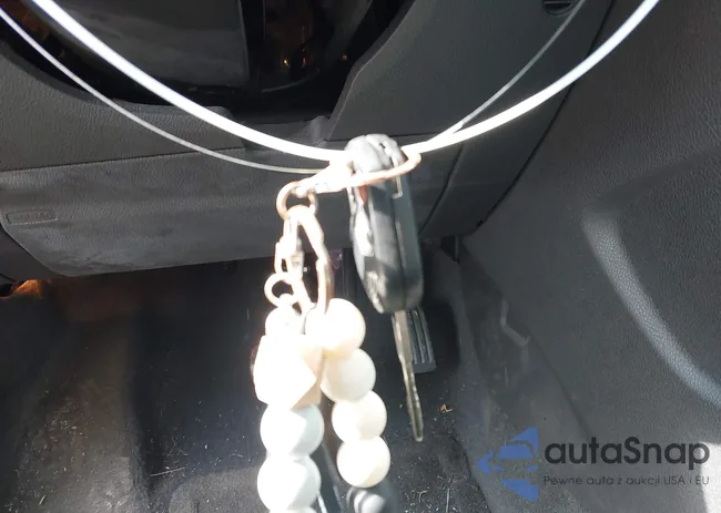 1FADP3F25EL435437: 43303178