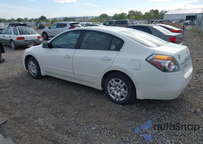 1N4AL2AP3CN498677: 43303300