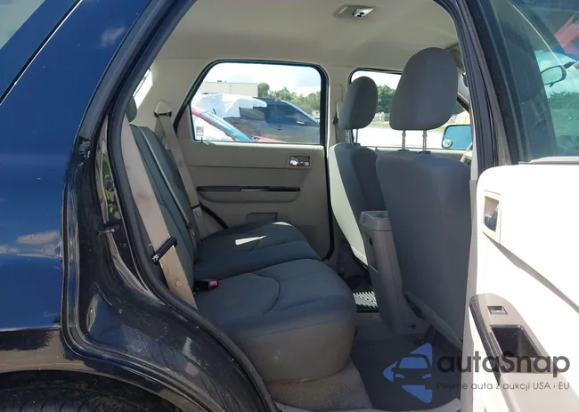 4F2CZ02Z88KM26081: 43303324