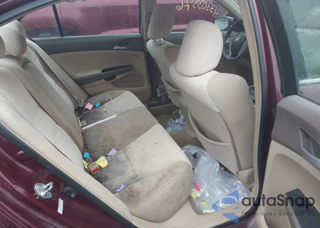 1HGCP26399A056923: 43303376