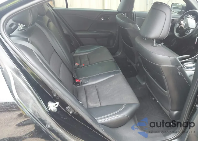 1HGCR2F51HA059356: 43302436