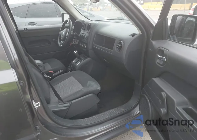 1C4NJPBB6GD532656: 43302517