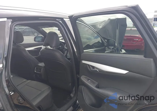 3PCAJ5M1XLF114904: 43302755