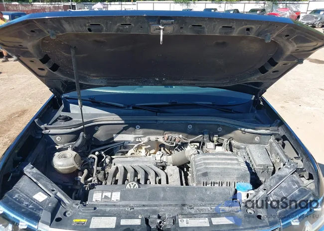 1V2NR2CA7JC570524: 43303836