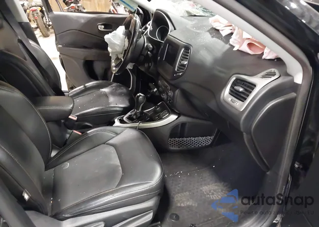 3C4NJDBB9KT690507: 43303949