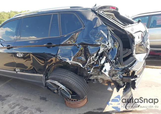 3VVAB7AX8RM222641: 43303994