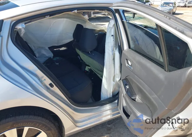 1N4BL4DV2MN416773: 43304002