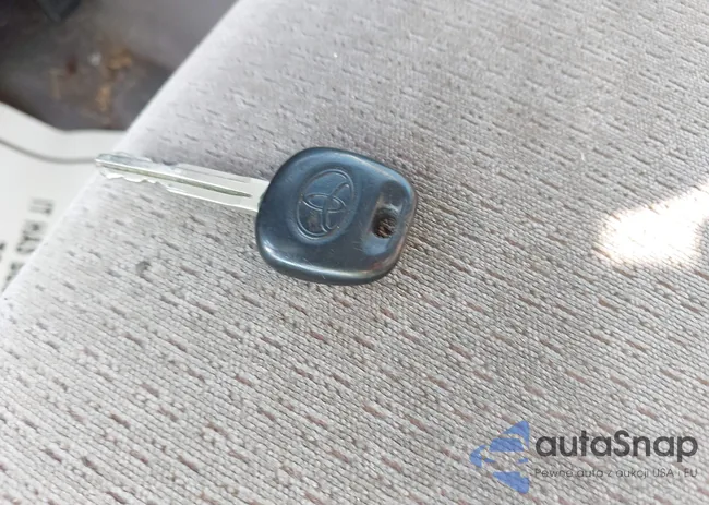 1NXBR32E28Z977892: 43304061