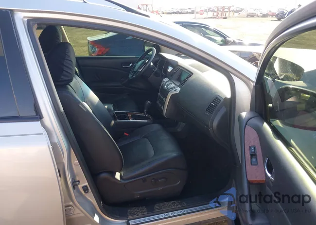 JN8AZ1MW7AW133078: 43304119