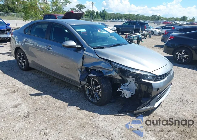 3KPF24AD3NE461480: 43304141