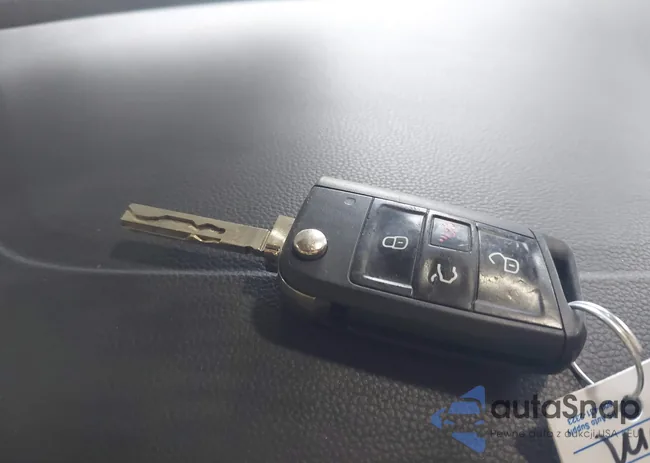 3VWN57BU0LM024619: 43304334