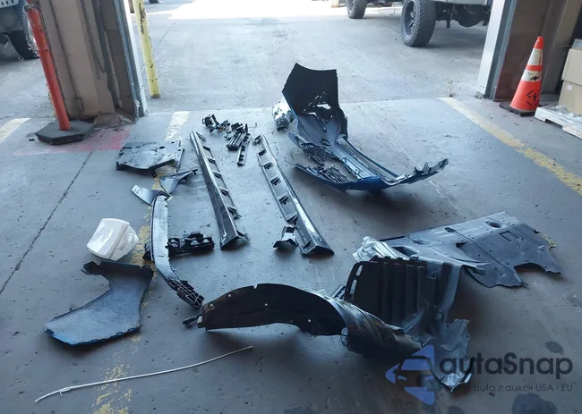 JF1GUHJCXRH897715: 43304353