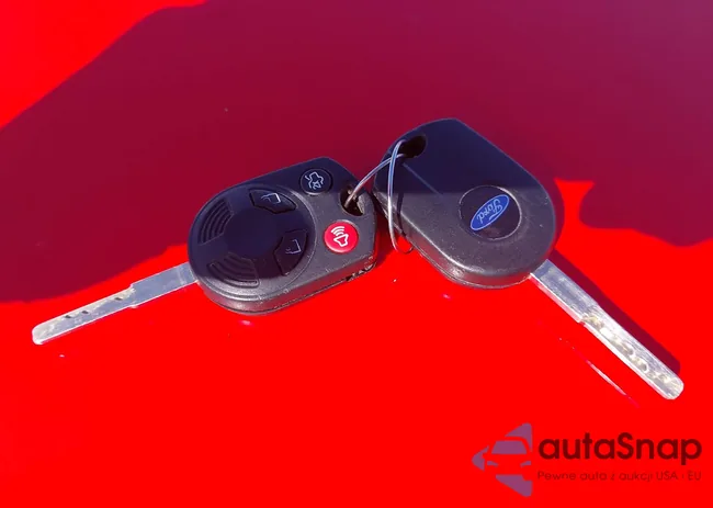 1FADP3F21GL365261: 43303426