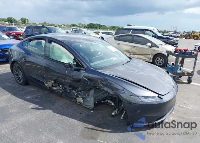 5YJ3E1EAXSF993470: 43303433