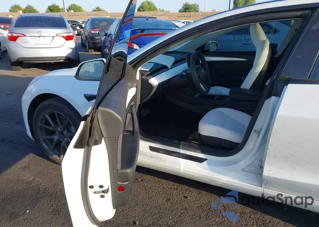 5YJ3E1EA2PF499871: 43303581